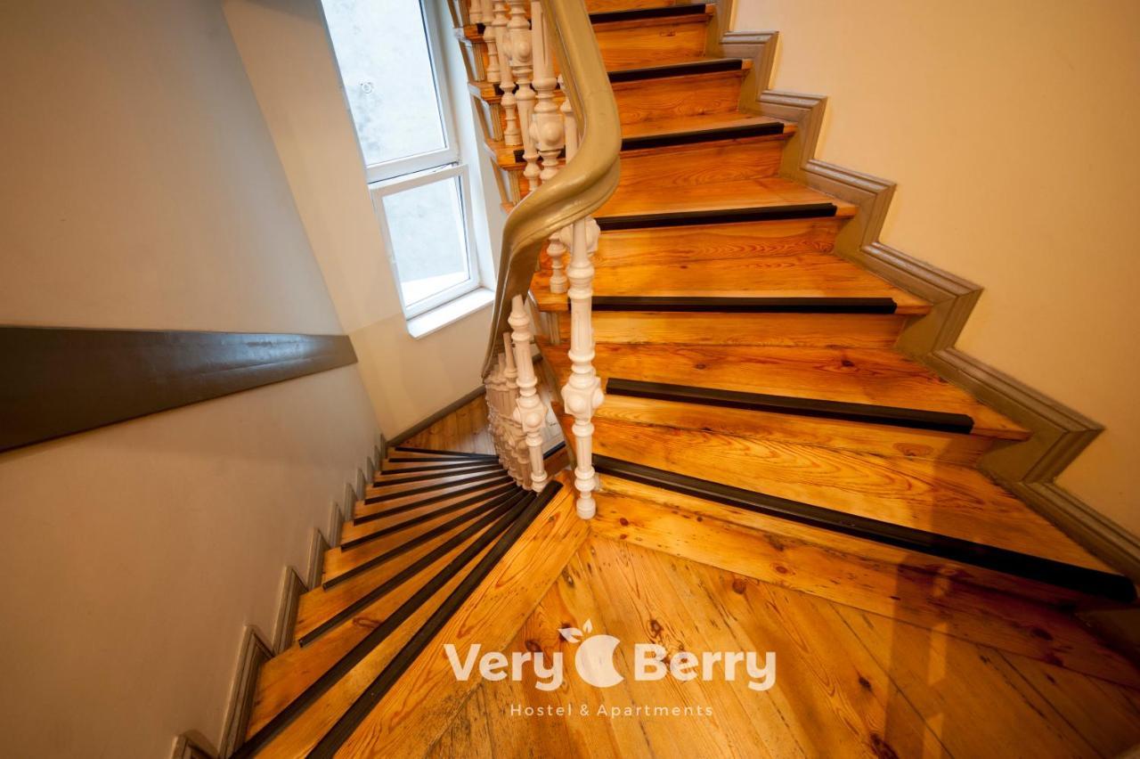 Very Berry - Garbary 27 - Apartament Z Balkonem, Old City, Check In 24H Daire Poznań Dış mekan fotoğraf
